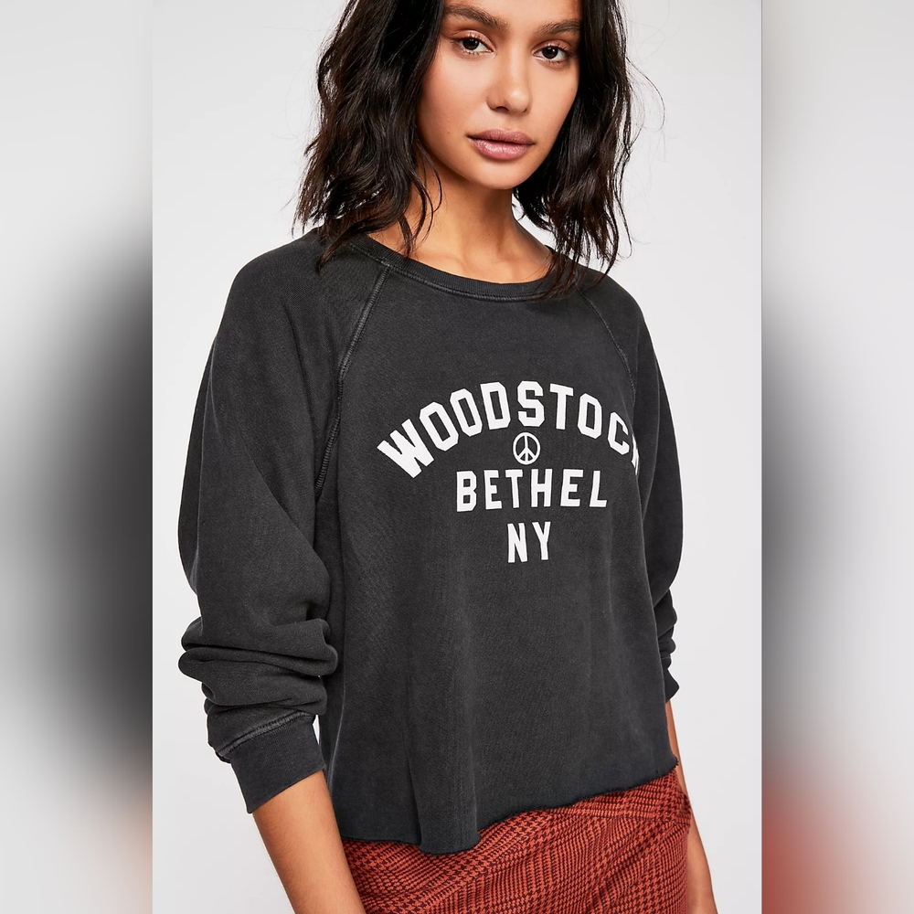 RETROBRAND WOODSTOCK BETHEL NY SWEATSHIRT